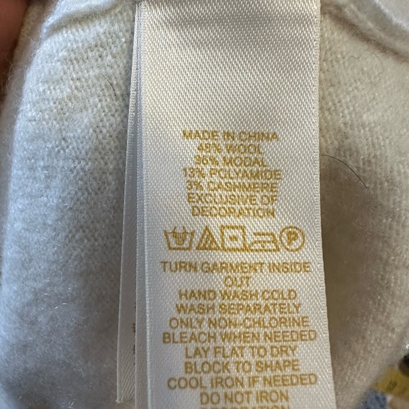 Kate Spade sequins cream sweater with black bow size medium - Picture 6 of 11